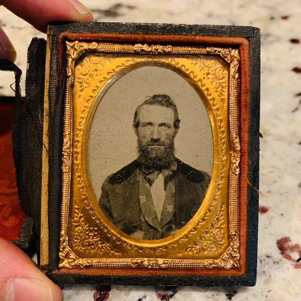 Amazing 1/6 Plate Ambrotype Superb Masterpiece of Young Man Daguerreotype